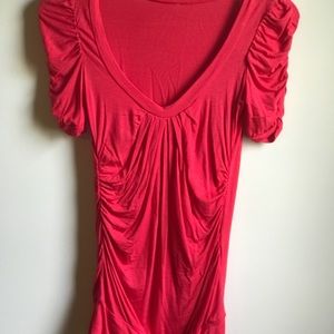 ❤️Final❤️Really nice Ladies red shirt.